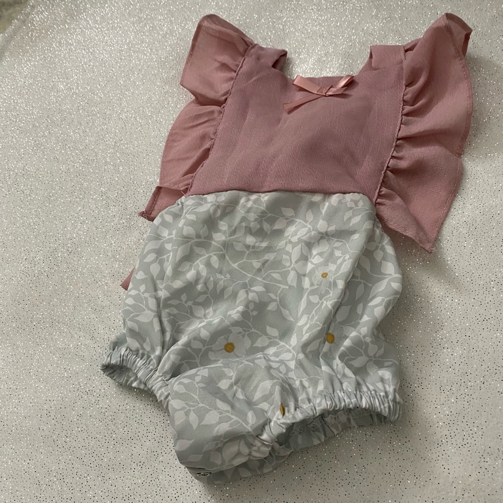Baby Girls Rory Pink & Flowered Romper - Picture 2 of 8